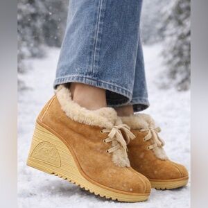 *Vintage 70’s - Cherokee Tan Ankle Booties- with fleece - rubber 3.5” heel